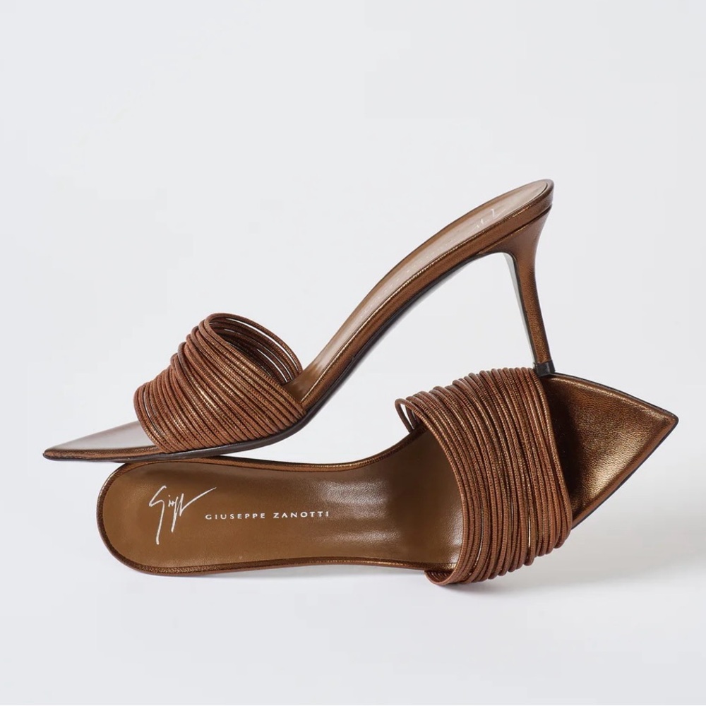Price Firm NWB Giuseppe Zanotti Bronze Elegant Brown Heels, Size 38 = US 7.5